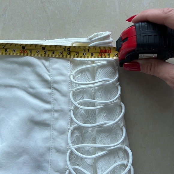 NWT Tiger Mist Carys White Garter Skirt with lace up detail - Picture 9 of 10